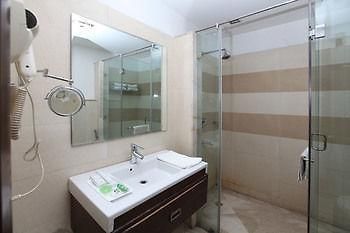 Oyo Rooms Malviya Nagar Market New Delhi Exterior photo