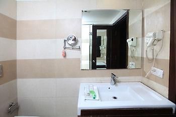Oyo Rooms Malviya Nagar Market New Delhi Exterior photo