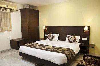 Oyo Rooms Malviya Nagar Market New Delhi Exterior photo